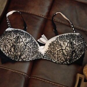 Victoria's Secret Black Lace Push-Up Bra